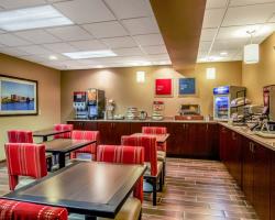Las mejores ofertas de COMFORT INN SUITES Grafton 