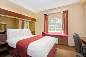 Las mejores ofertas de MICROTEL INN SUITES BY WYNDHAM RALEIGH Plano 