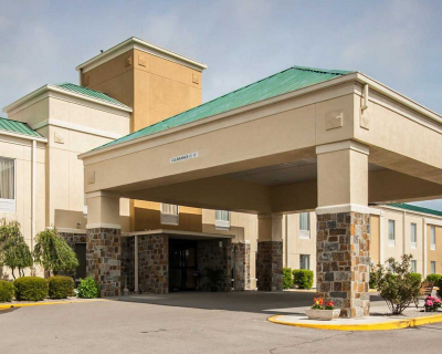 Las mejores ofertas de COMFORT INN Poplar Bluff 