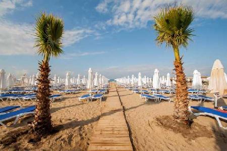 Las mejores ofertas de DREAMWORLD RESORT - ALL INCLUSIVE Side