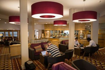 CEDAR COURT HOTEL WAKEFIELD