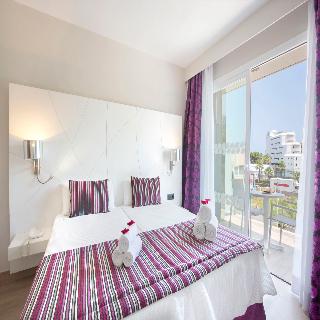 Las mejores ofertas de APARTHOTEL PLAYA DE MURO SUITES Platja de Muro