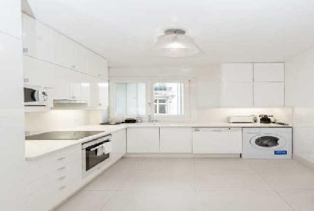 Las mejores ofertas de IMPRESSIVE APARTMENT IN PARIS FOR 4 PEOPLE. Paris 