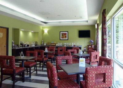 Best offers for Comfort Suites Inn at Ridgewood Farm Roanoke 