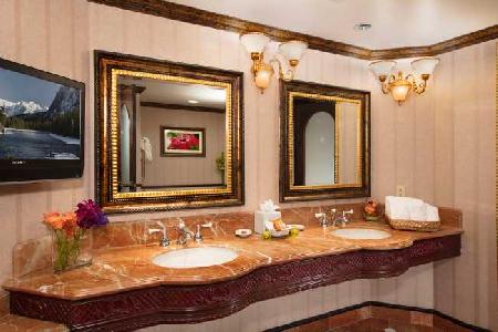 Las mejores ofertas de Peppermill Resort Spa Casino Reno