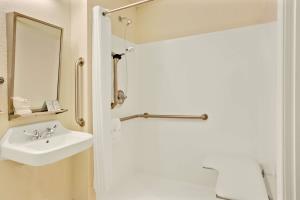 Las mejores ofertas de Microtel Inn & Suites By Wyndham Bryson City Bryson City
