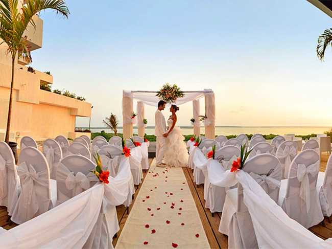 NOW EMERALD CANCUN RESORT & SPA