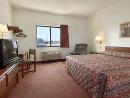 Las mejores ofertas de SUPER 8 BY WYNDHAM MASON CITY Mason City