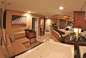 Las mejores ofertas de THE CHAMPAGNE LODGE & LUXURY SUITES Chicago