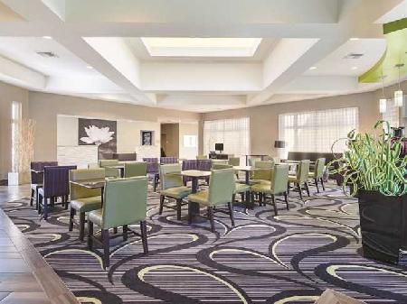 Las mejores ofertas de La Quinta Inn & Suites Ontario - Airport Ontario 
