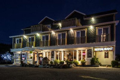 Las mejores ofertas de Motel Le Beluga - Standard (1 Bed) Tadoussac