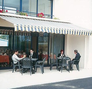 Las mejores ofertas de Brit' Hotel Le Kerodet Quimperlé 