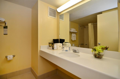 Las mejores ofertas de BEST WESTERN PLAZA AIRPORT Honolulu 