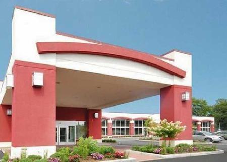 Best offers for CLARION HOTEL & SUITES Hamden