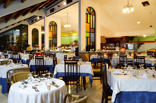 LAS BRISAS CLUB GUARDALAVACA RESORT & VILLAS