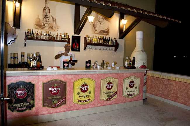 LAS BRISAS CLUB GUARDALAVACA RESORT & VILLAS