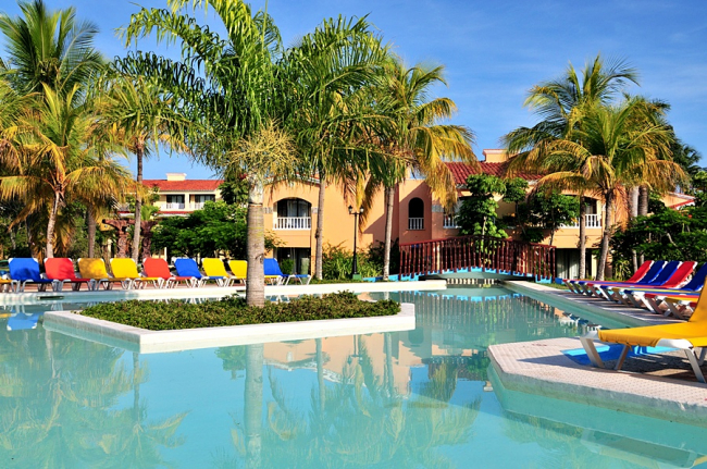 LAS BRISAS CLUB GUARDALAVACA RESORT & VILLAS