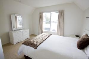 Holiday Inn on Avon Christchurch