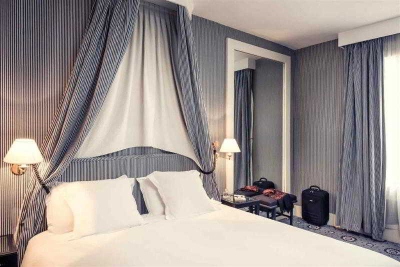 Las mejores ofertas de Le Belgrand Hotel Paris Champs Elysees, Tapestry Paris 