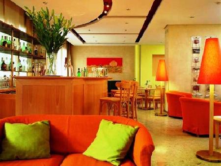 Las mejores ofertas de UNA MEDITERRANEO Milan