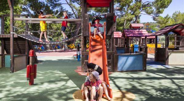 Las mejores ofertas de INVISA HOTEL CLUB CALA BLANCA Playa des Figueral