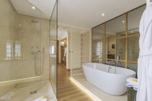 Las mejores ofertas de Bahia del Duque Las Villas Resort Costa Adeje