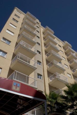 Las mejores ofertas de Apartamentos Biarritz Bloque I Playa de Gandía