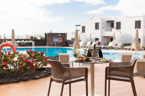 Las mejores ofertas de R2 Bahía Kontiki Beach Apartments Puerto del Carmen