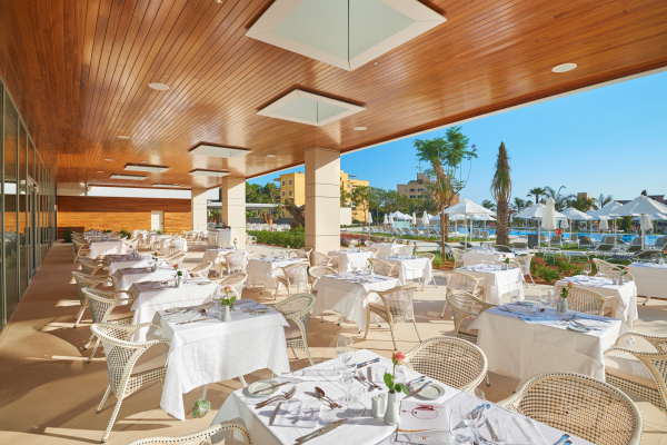 Las mejores ofertas de Hipotels Playa de Palma Palace Hotel & Spa Platja de Palma