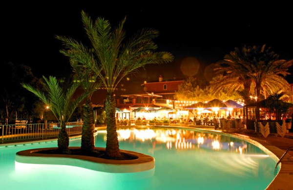 Las mejores ofertas de VIBRA CALETA PLAYA Cala Blanca