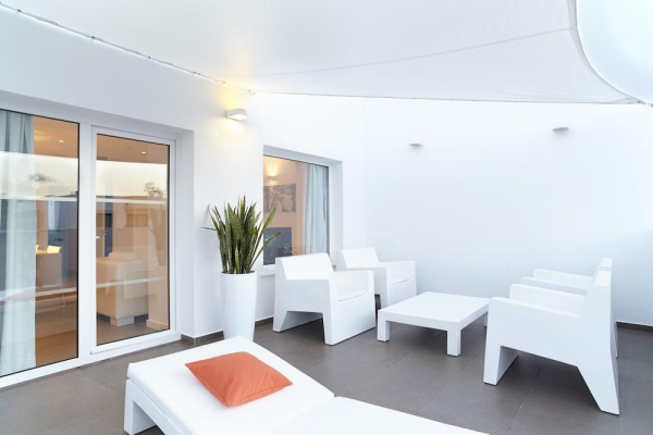 Las mejores ofertas de IBIZA SUN APARTMENTS Playa d en Bossa