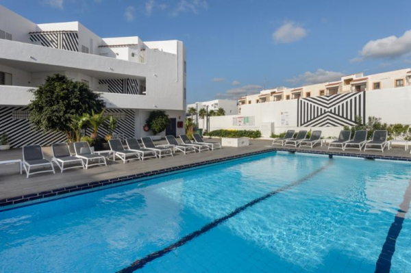 Las mejores ofertas de APARTHOTEL VIBRA MOGAMBO Bahía de San Antonio