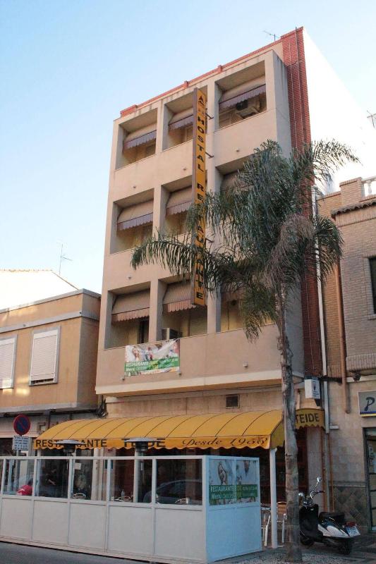 TEIDE RESTAURANTE & HOSTEL