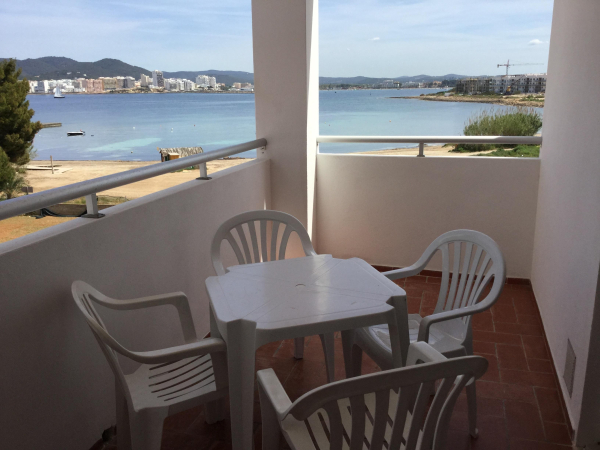 Las mejores ofertas de Apartamentos Alba Ibiza SAN ANTONIO