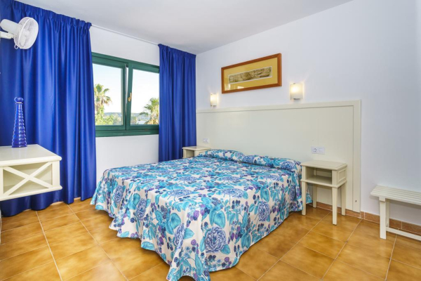 Las mejores ofertas de Hotel Apartamentos Beach Club Menorca Cala En Bosch