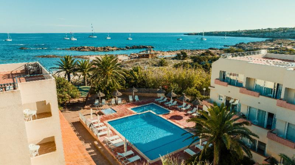 Las mejores ofertas de APARTAMENTOS PORTU SALER Es Pujols