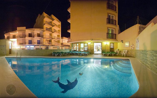 Las mejores ofertas de HOSTAL ADELINO Bahía de San Antonio