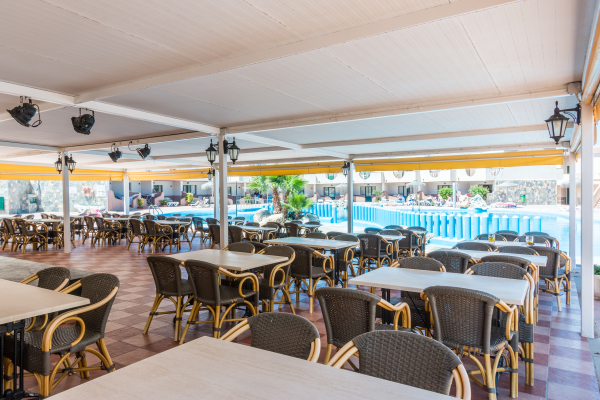 Las mejores ofertas de Apartamentos Lentiscos by MIJ Cala en Forcat