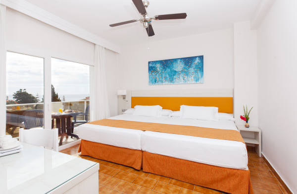 Las mejores ofertas de Diverhotel Dino Marbella Marbella