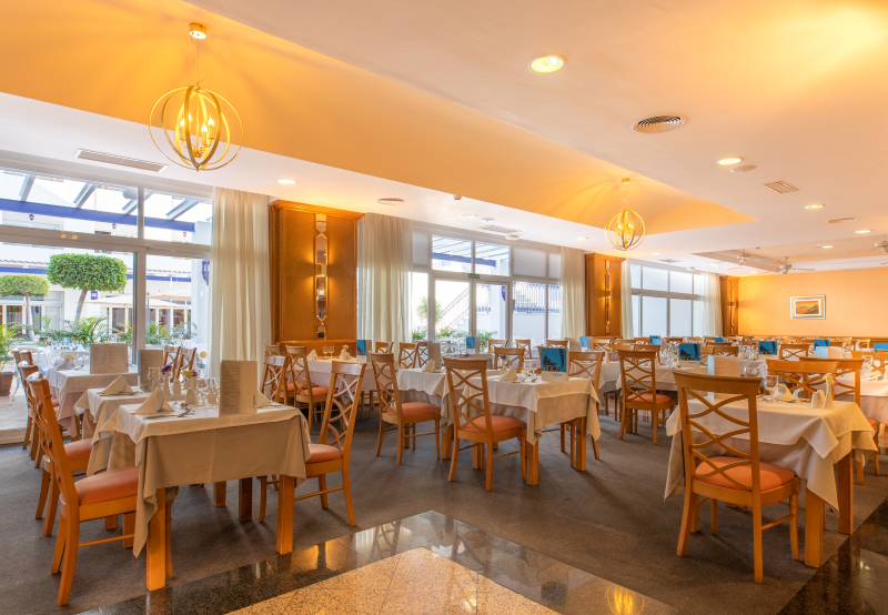 Mac Puerto Marina Benalmadena