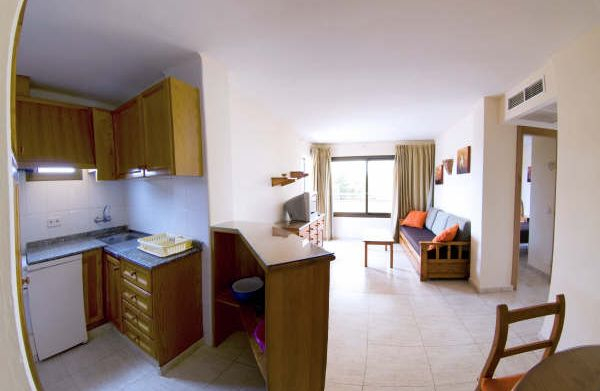 Las mejores ofertas de APARTAMENTOS REGINA PARK Playa d en Bossa