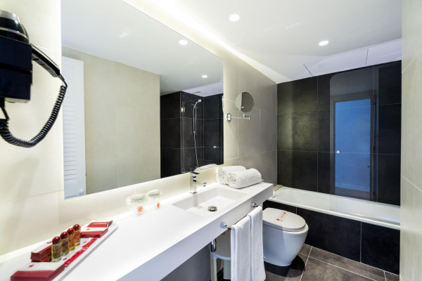 Las mejores ofertas de Guitart Grand Passage Barcelona