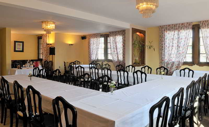 Inter-Hotel Les Peyrieres