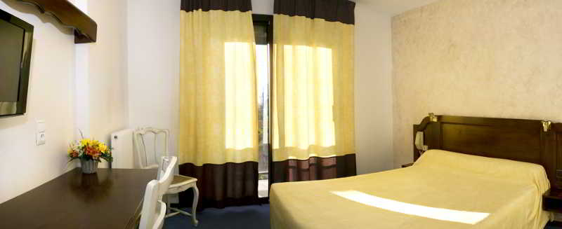 Inter-Hotel Les Peyrieres