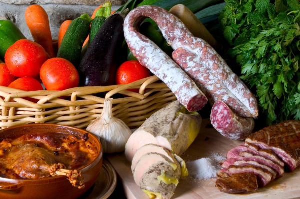 Las mejores ofertas de Logis Hotel Le Commerce Carcassonne 