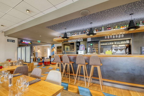 Las mejores ofertas de Brit Hotel Restaurant Le Cottage Le Mans 