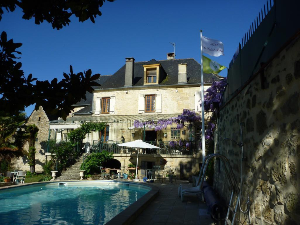 Las mejores ofertas de Le Saint Robert Limoges