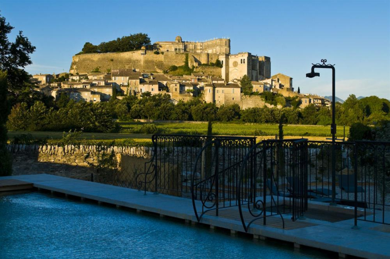 Le Clair de la Plume