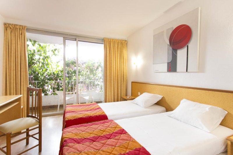 Le Domaine Du Mas Blanc