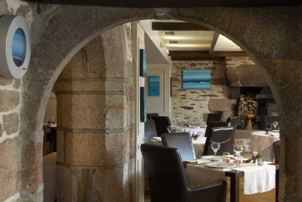 Las mejores ofertas de Hostellerie St-Mathieu,The Originals Collection Plougonvelin
